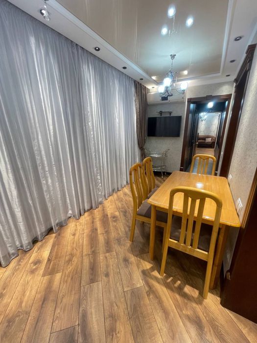 Аренда 5 комнатная на Садыка Азимова 140 кв.м