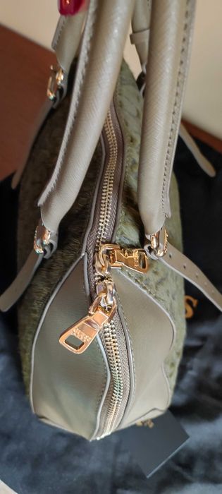 Оригинална чанта Guess