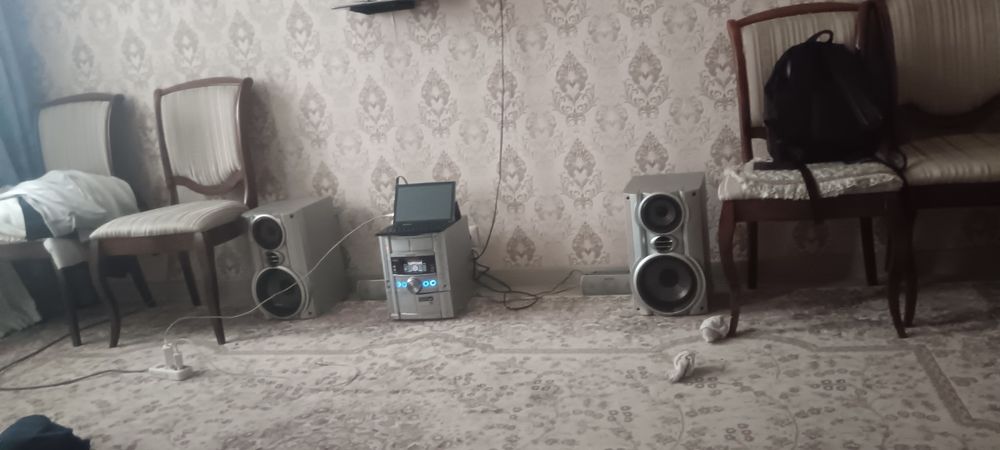 Музыкальный центр 40 тысяч срочно