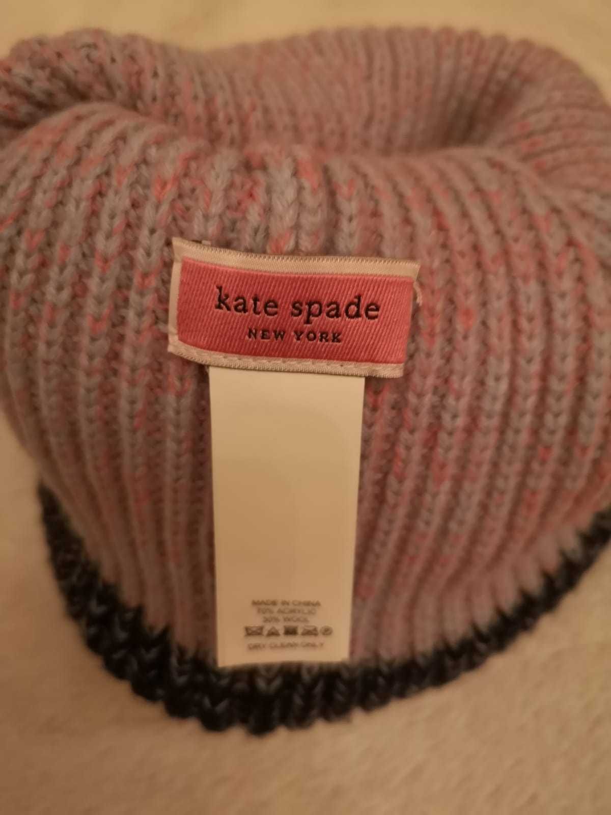 Caciula cu mot tricotata de la Kate Spade New York marime universala