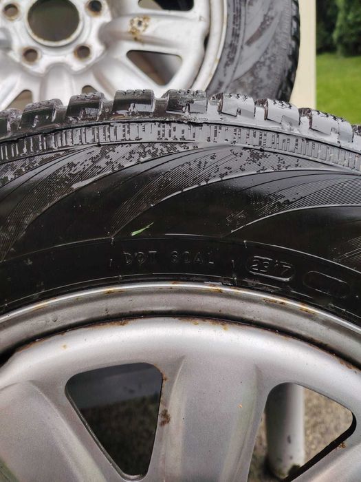 Vand Jante + anvelope iarna SH - Nokian 215/60/R16 - 5x114,3