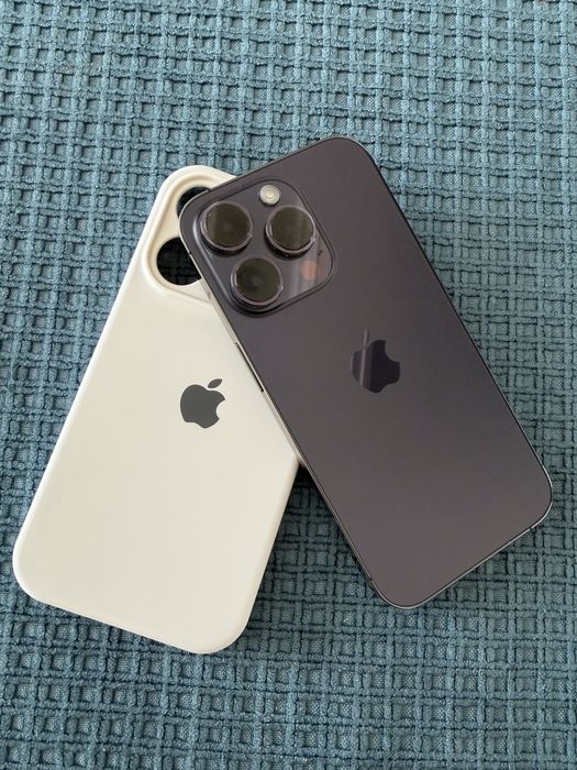 Продам айфон 14 про.