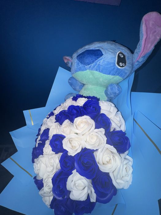 Buchet Stitch/Angela 51 trandafiri
