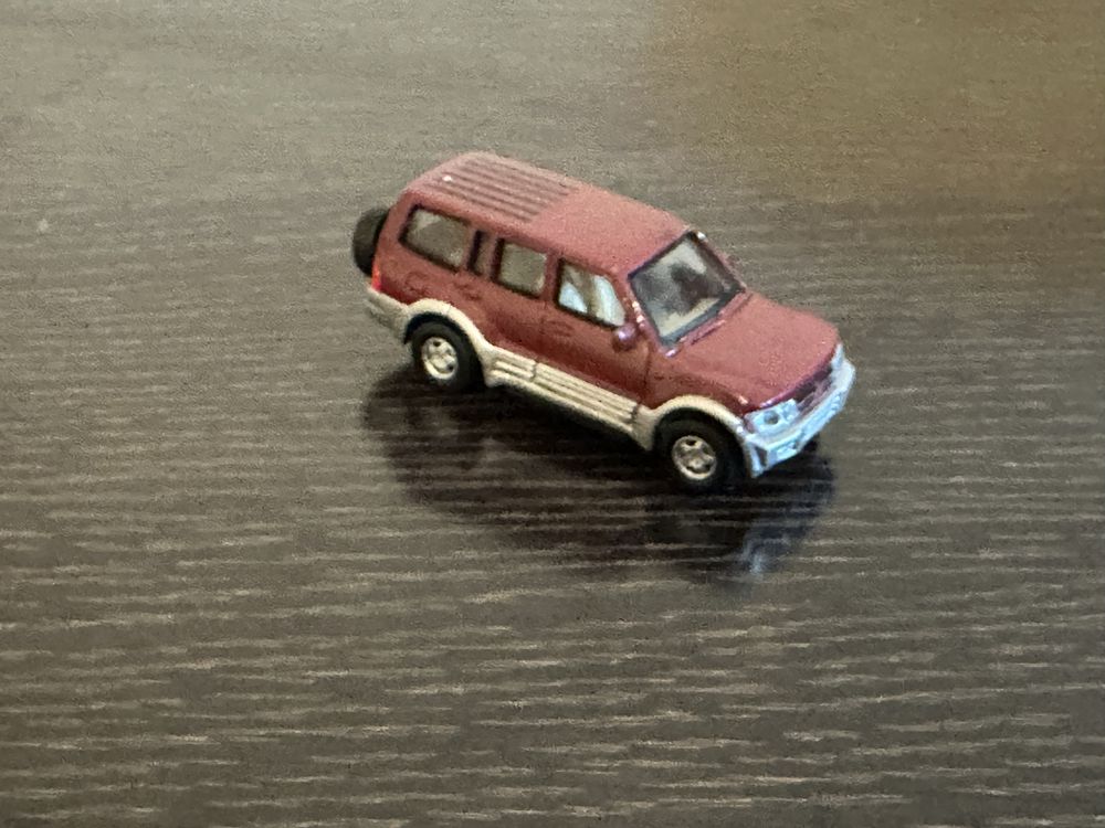 Macheta auto Mitsubishi Grand Pajero Cararama 1:72