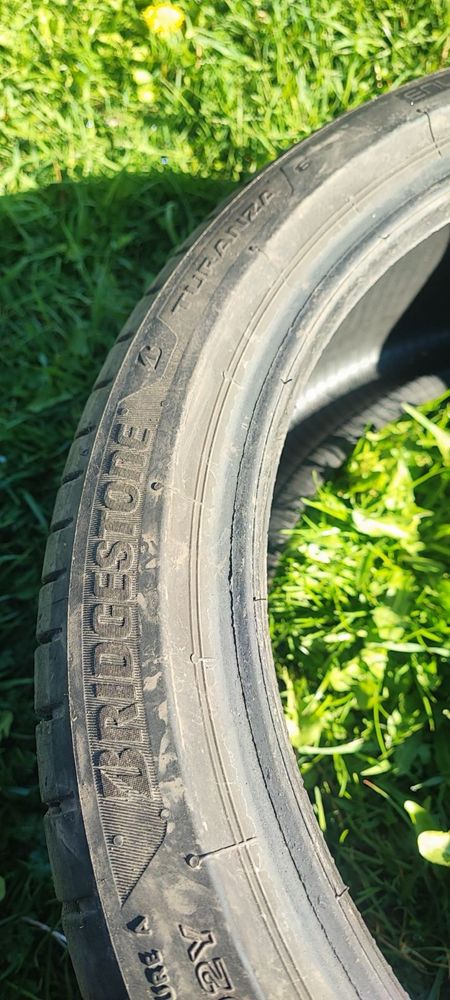 Комплект 225/40R18 Bridgestone Turenza 6