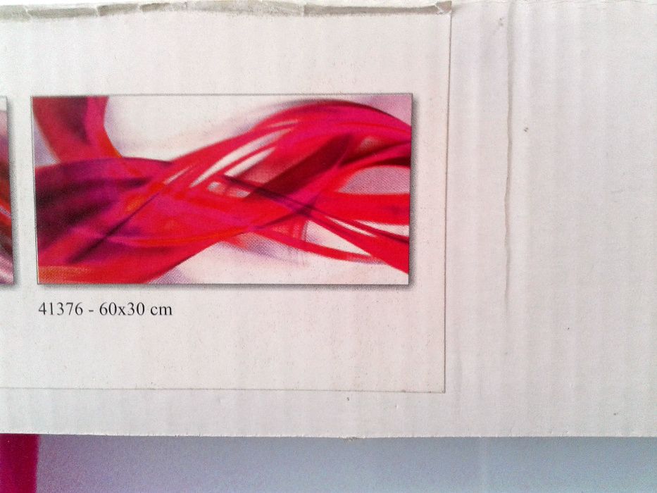 Намалена от 57 лв-Картина абстракт стъкло в циклама фуксия