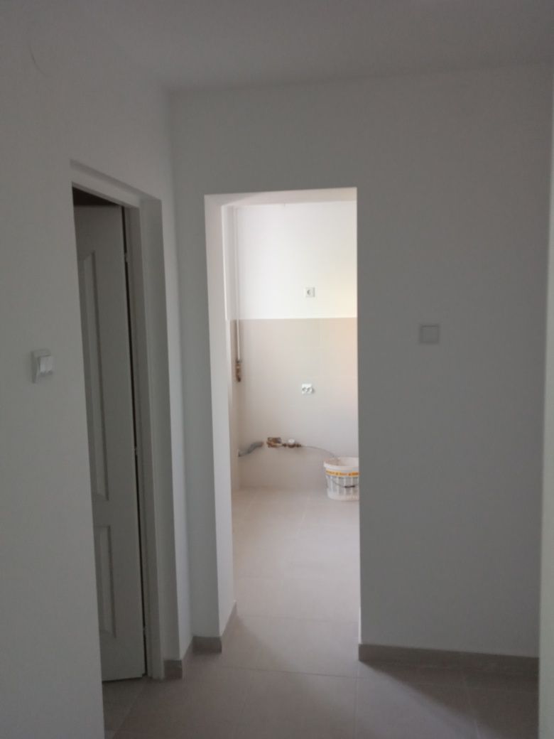Apartament 2 camere decomandat etj 2 - Al Pacii - Deva