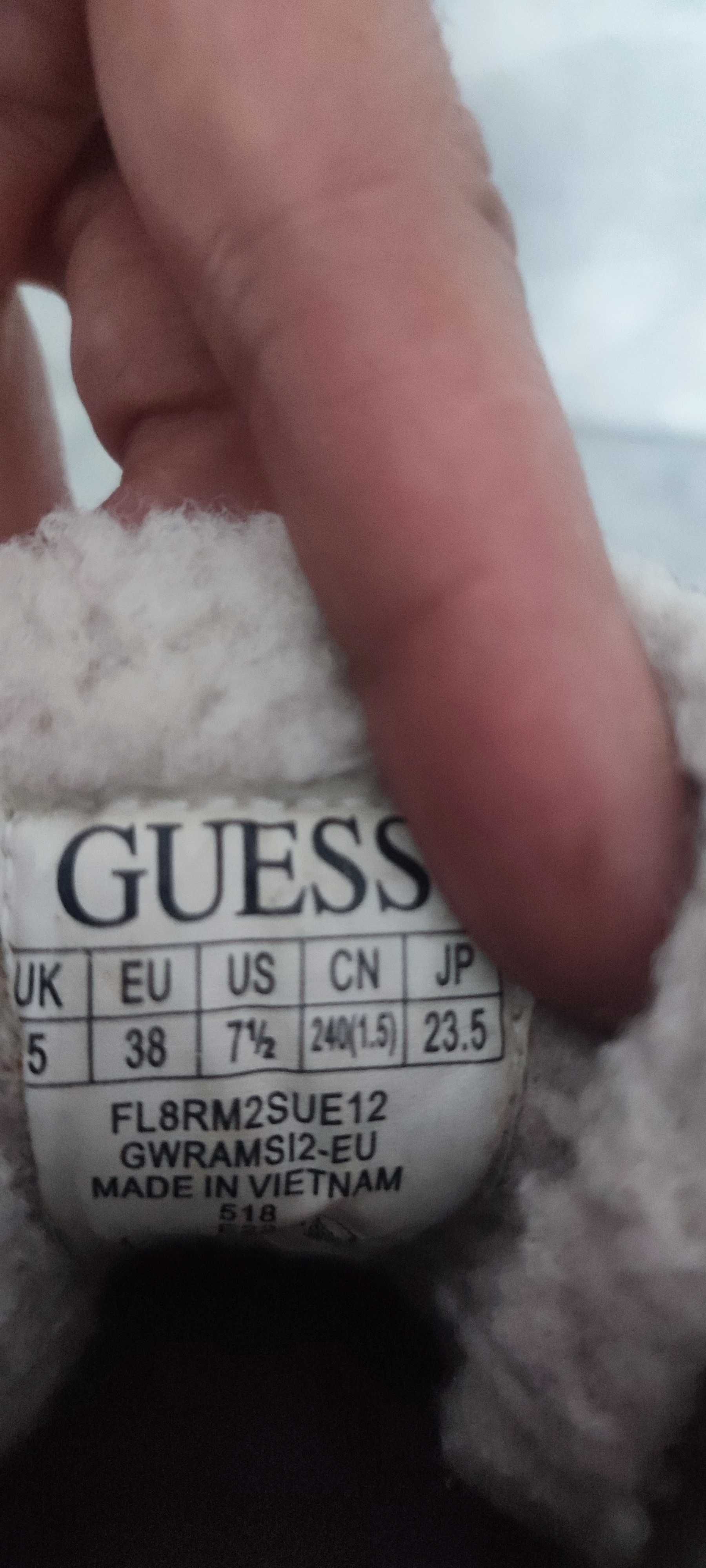 Зимни боти GUESS - Естествен велур