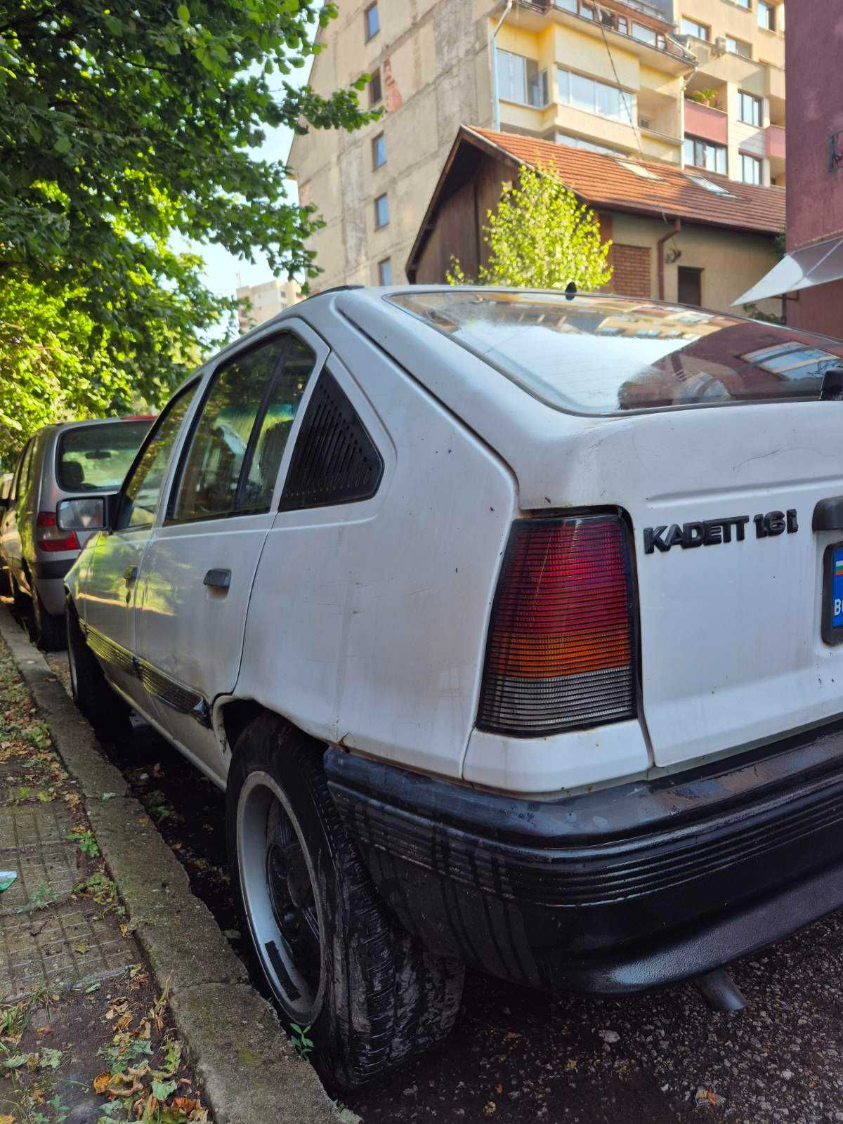Opel Kadett 1.6 моно инжекцион