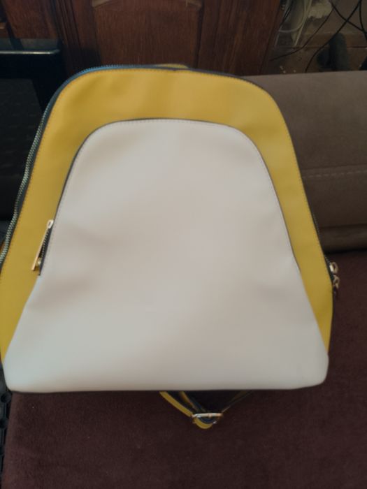 Дамски кожени чанти