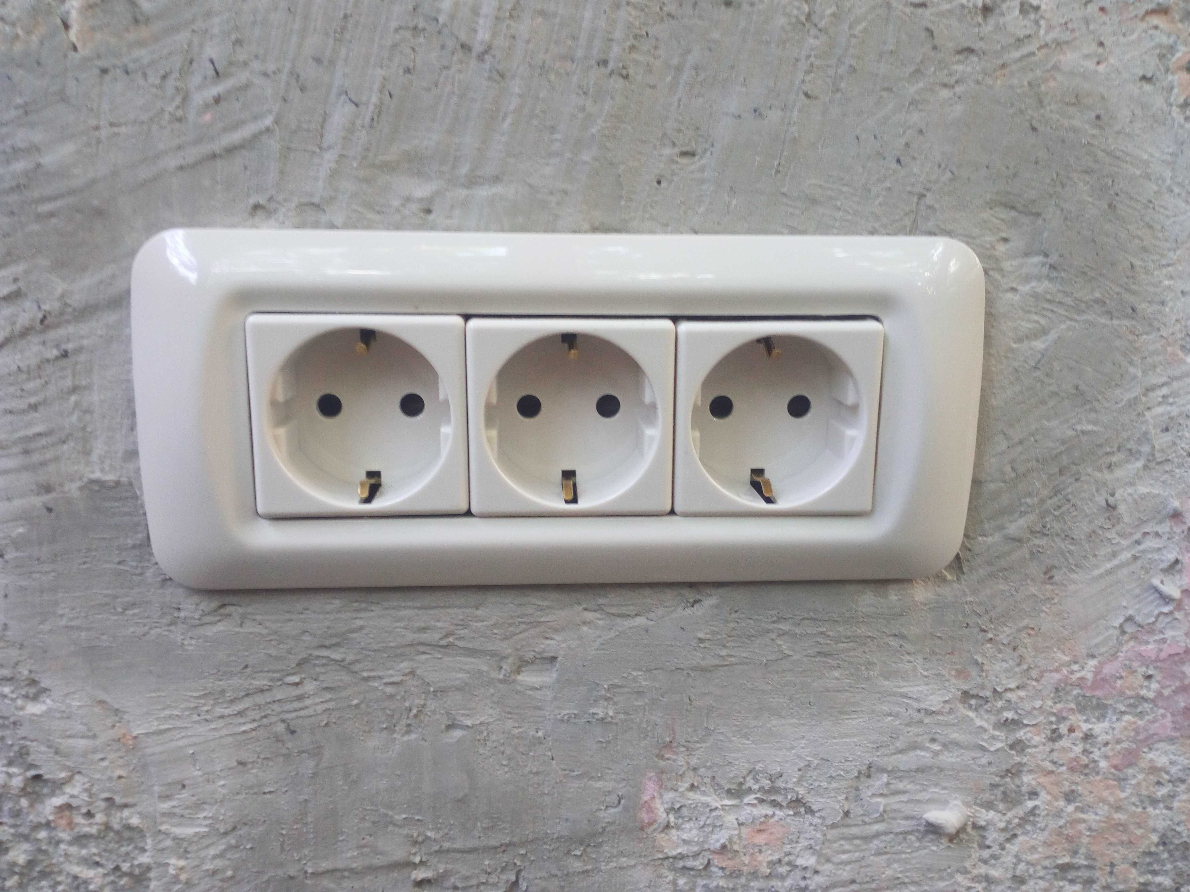Electrician autorizat(non-stop)