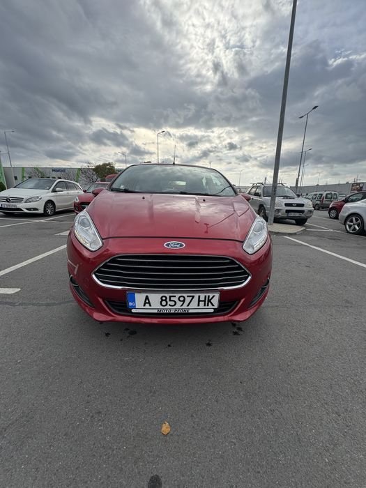 Продавам кола ford fiesta