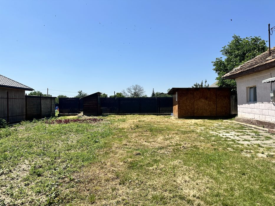 Casa cu teren la asfalt Comuna Merei plus utilitati