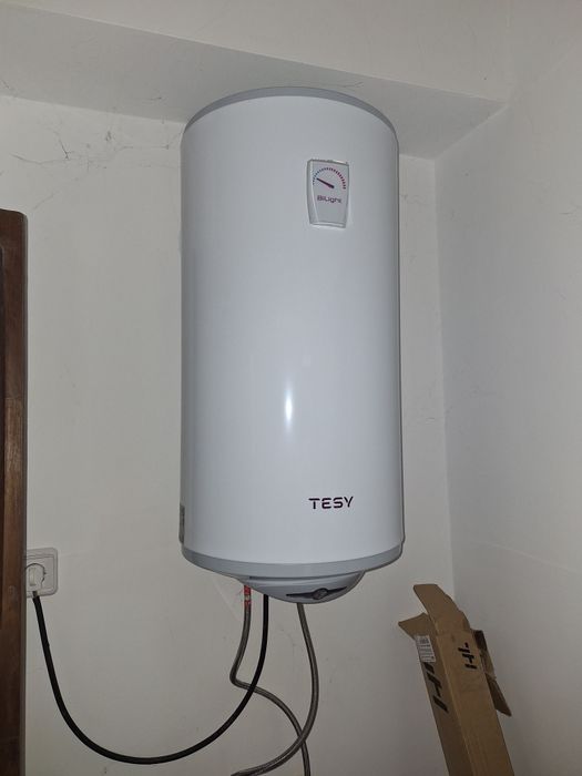 Boiler electric/Boiler electric
Instalare	Vertical
Alimentare	Electric