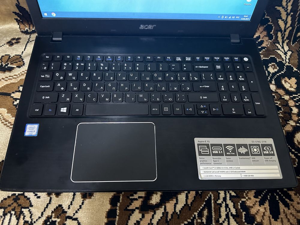 Ноутбук intel Core i3-6006U/RAM 8Gb DDR4/SSD/HDD 1TB/intel HD 520