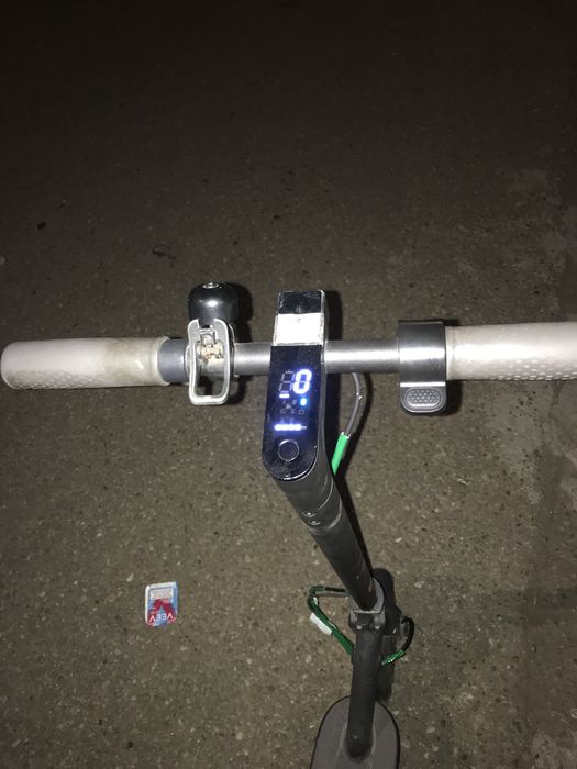 Vand trotineta urgent