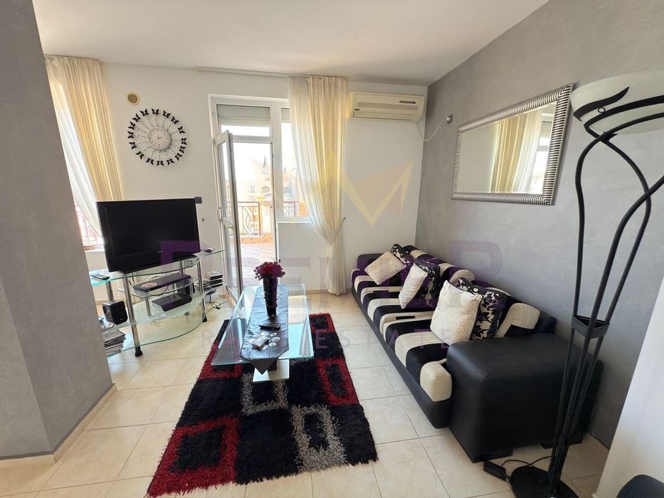 Продава се Тристаен апартамент в к.к. Слънчев бряг - 164 кв.м за 946 €/кв.м - Снимка #8