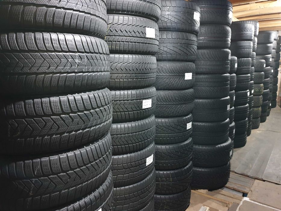 Anvelope Second Hand Dunlop Iarna-225/60 R17 99H,in stoc R18/19
