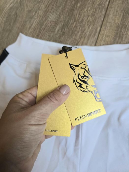 ЛИКВИДАЦИЯ! Оригинално дамско долнище Plein Sport  M  размер