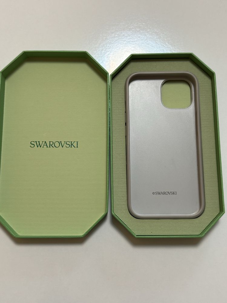 Кейс Swarovski