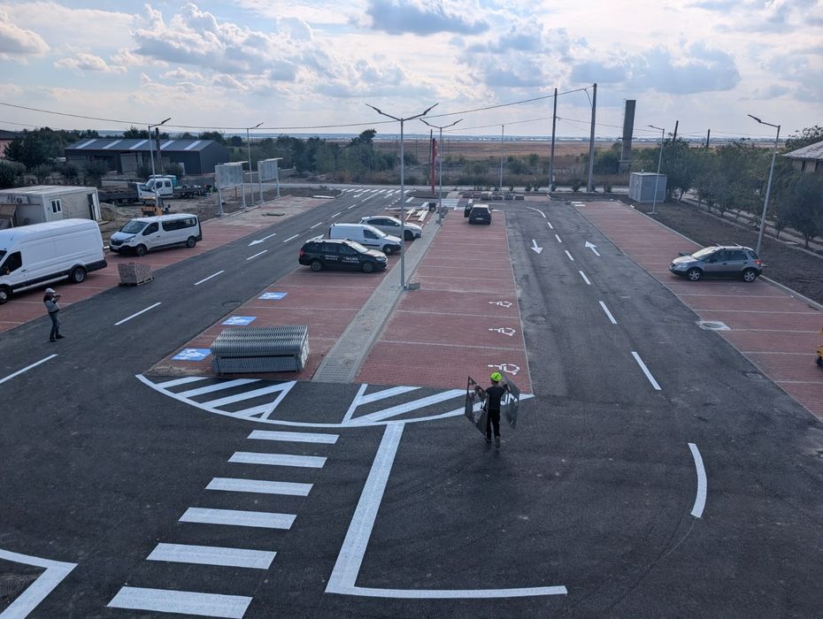 Marcaje rutiere cu vopsea monocomponenta si cu vopsea bicomponenta