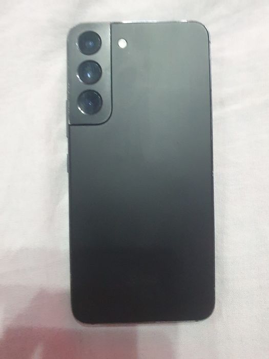 Samsung s22  aspect 8,5 din 10