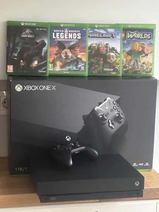 XBOX ONE X 1 TB stocare 4 K