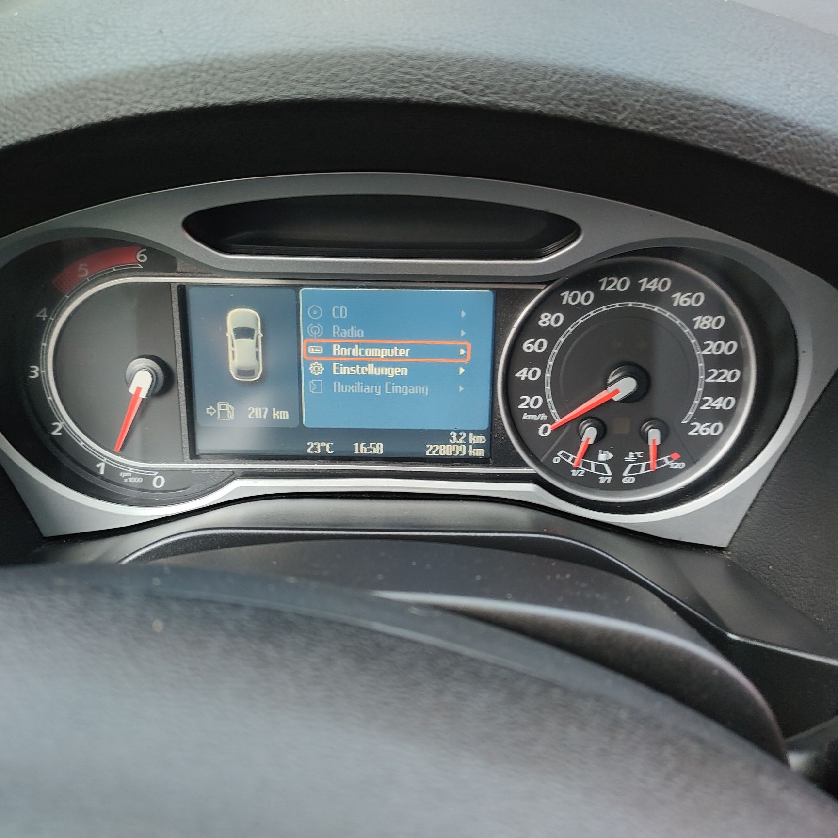 Ford Galaxy 2.0 diesel 2010 perfecta stare ieftin URGENT