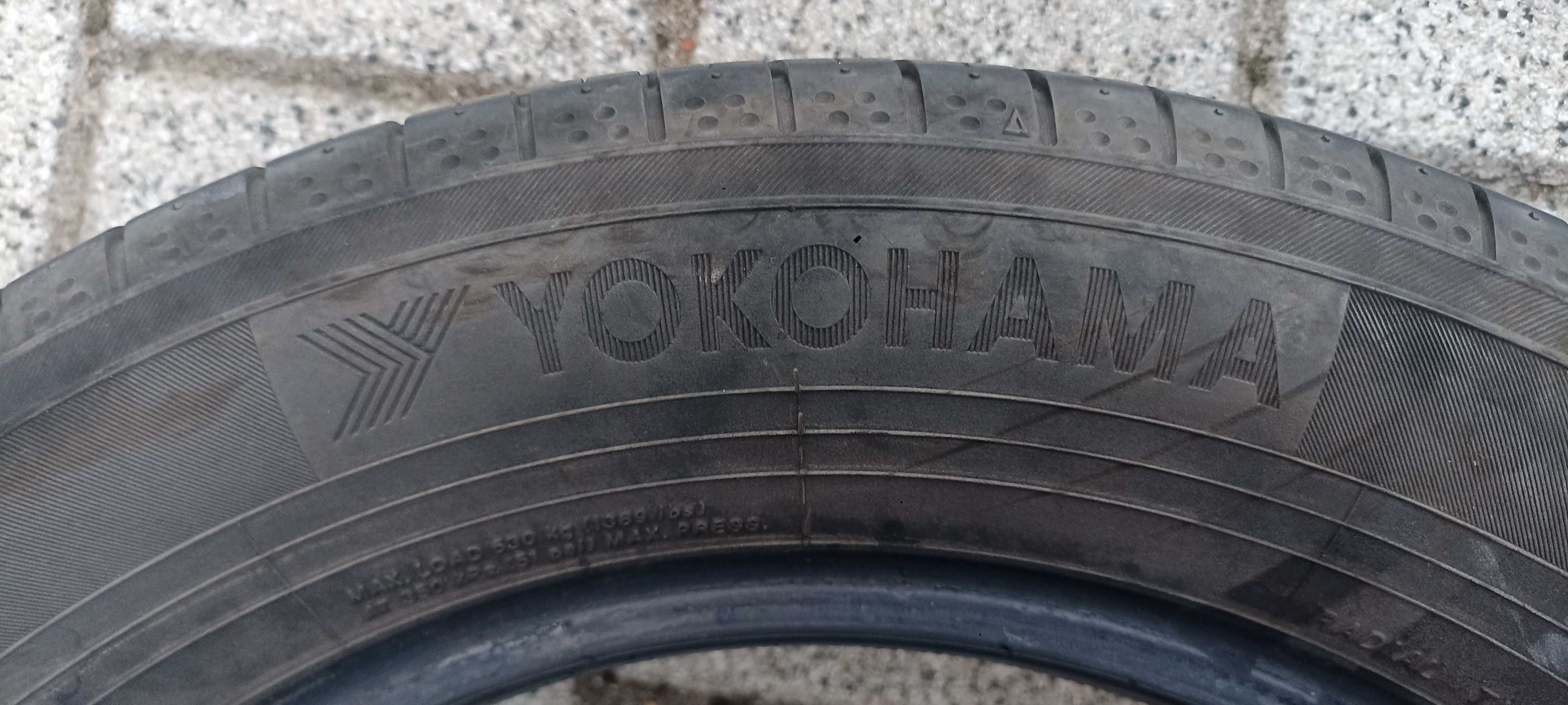 2 бр. летни Yokohama 205/60/16