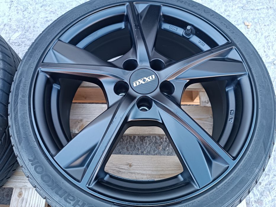 Лети джанти 17ки 5х100 Oxxo + летни гуми 205/40/17 Hankook