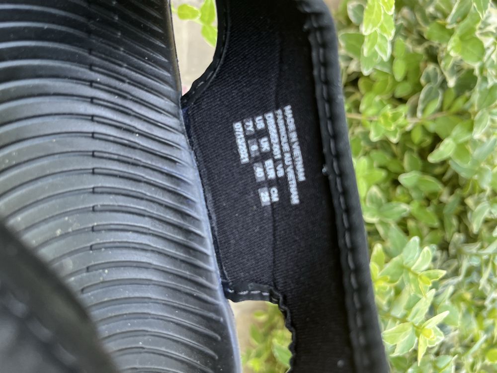Юношески сандали Nike
