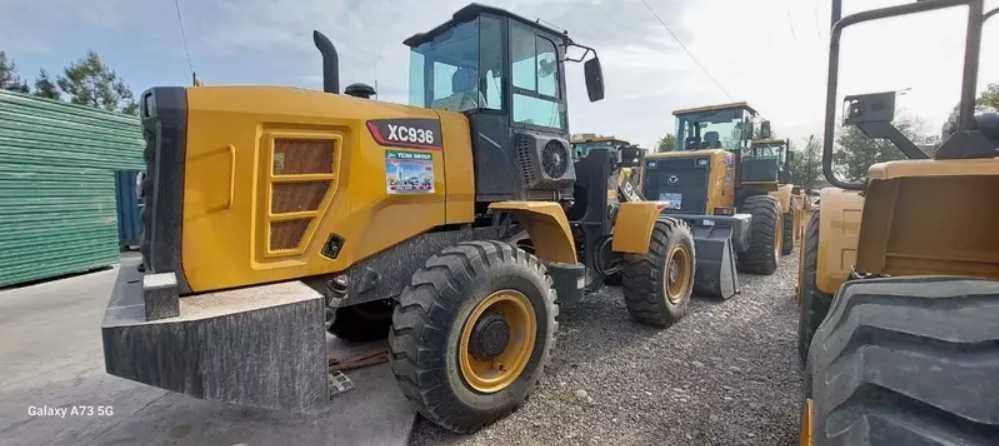 Фронтальный погрузчик XCMG XC936