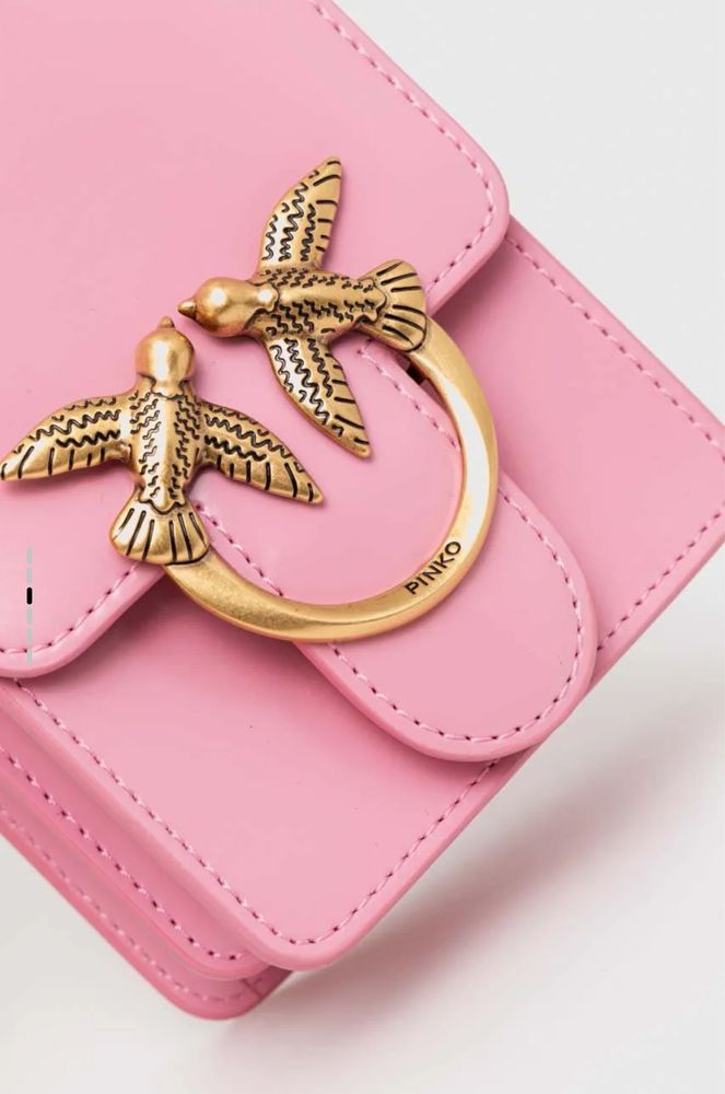 Нова кожена чанта Pinko