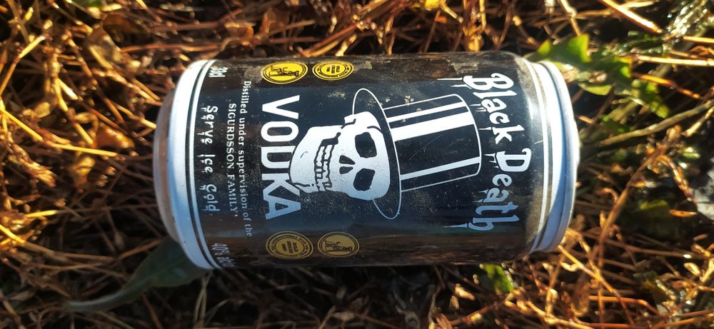 Банка от водки Black Death из 90х