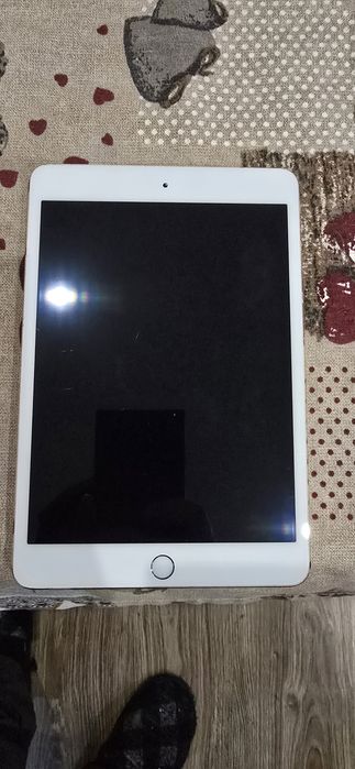 Таблет Ipad mini 3