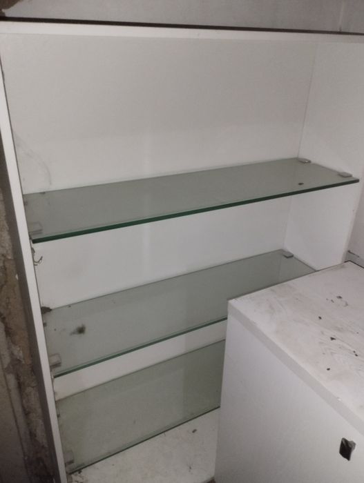 Sotiladi shkofni tepa qismi 5ta bor