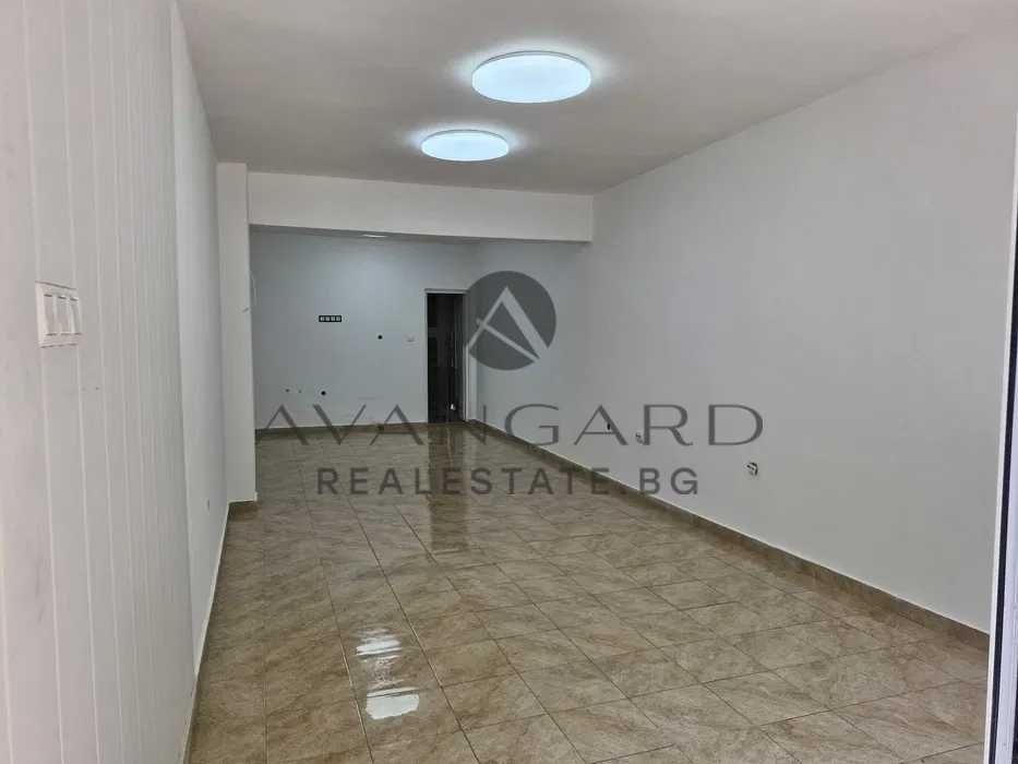 Продава се Магазин в Пловдив, Кючук Париж - 43 кв.м за 1917 €/кв.м - Снимка #4