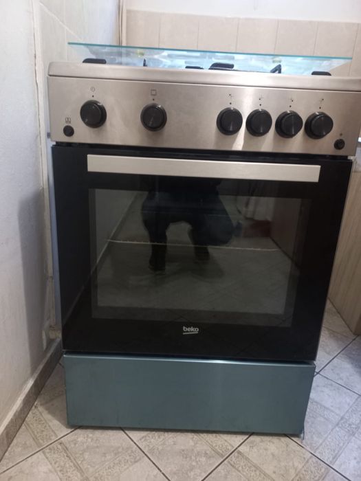 Aragaz Beko impecabil