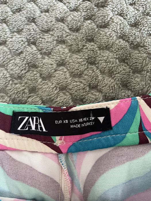 Pantaloni evazati cu talie inalta Zara XS