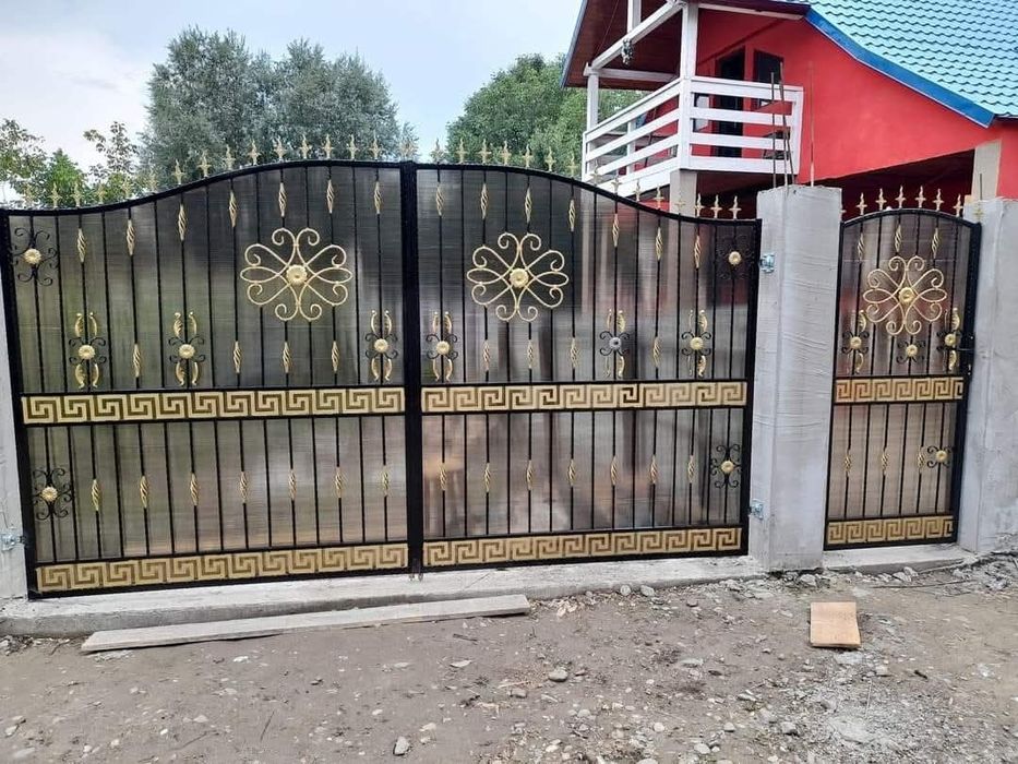 Porți și garduri din fier