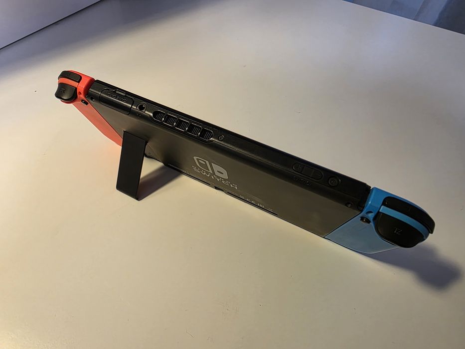 Consola Nintendo Switch full + accesorii extra, geanta, stand etc.