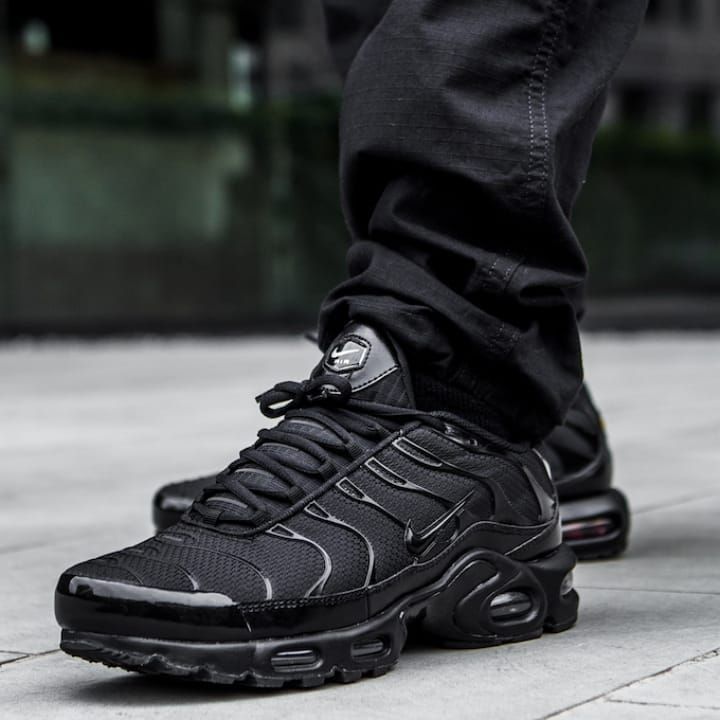 Nike Air Max Plus TN Black