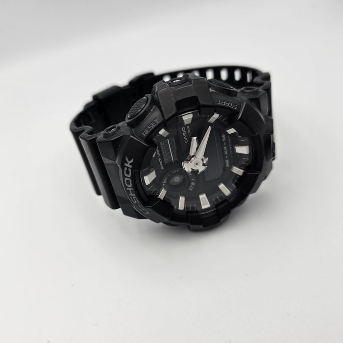 Amanet F28: Casio GA-700 [p]