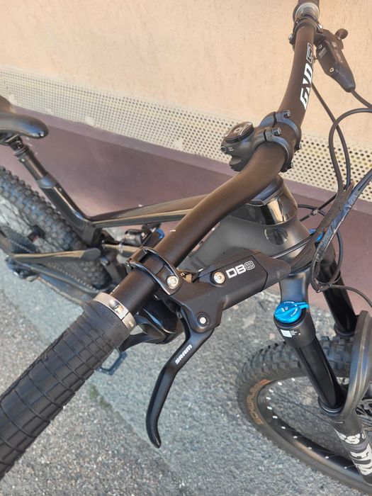 Canyon Spectral Marime M Carbon 2023 model - aproape nou + piese Noi