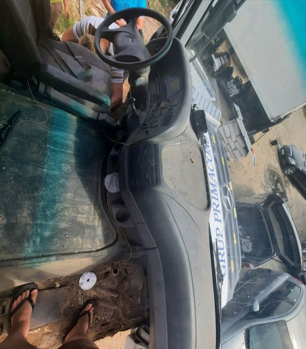 Detailing Auto Masini si Camioane