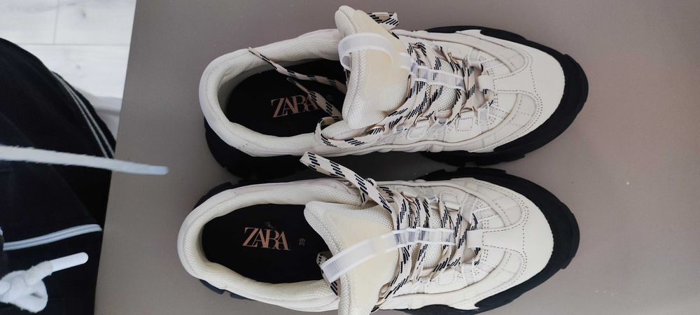 Adidasi Zara cu brant memory (superbi) - M 39 foarte comozi! Snikers