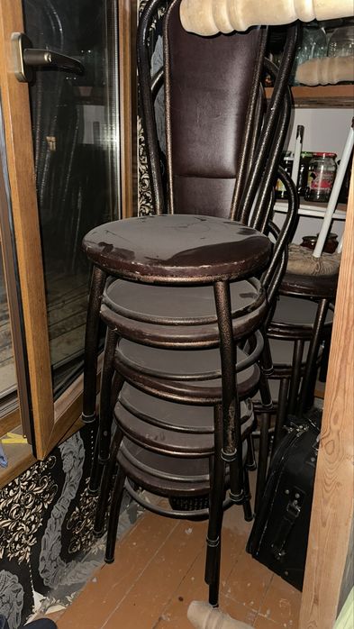 Продаю стулья (10 шт.) подходят для кафе, столовой и офиса