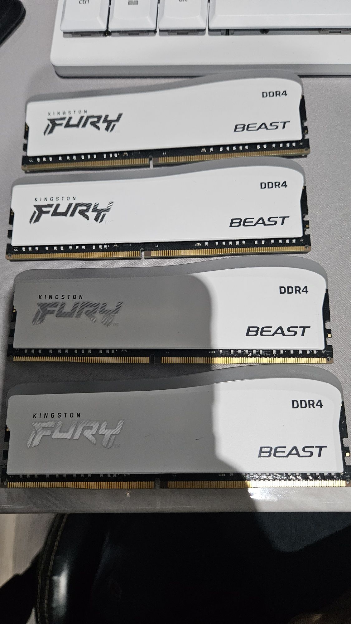 Оперативная память DDR4 32GB 3600mhz