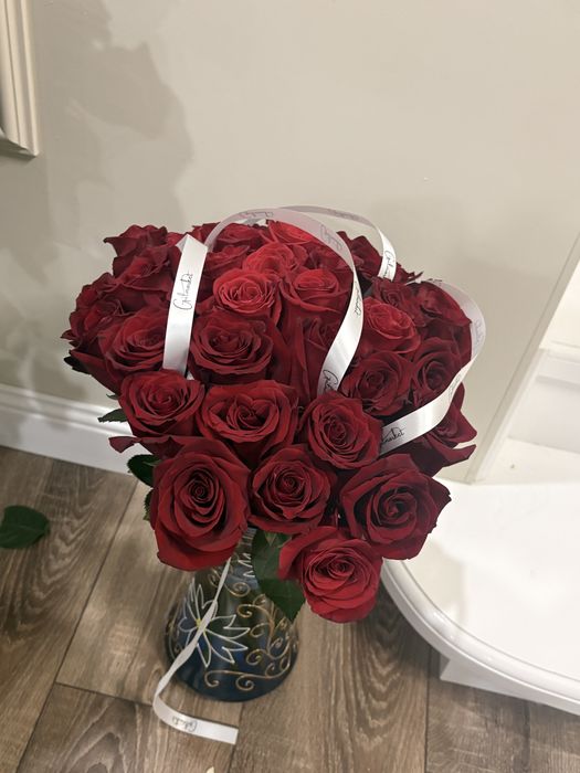 Букет красных роз.