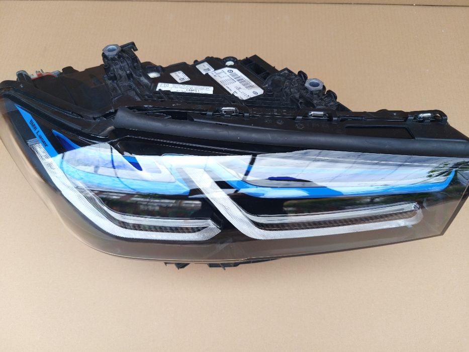 Десен фар BMW G30 Laser LCI ФАР G30 LASER 5A338F2-04